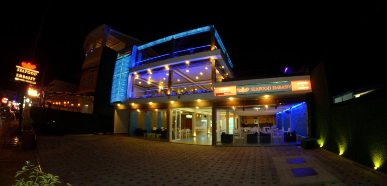 Beach Corridor Hotel & Spa Negombo Exterior foto